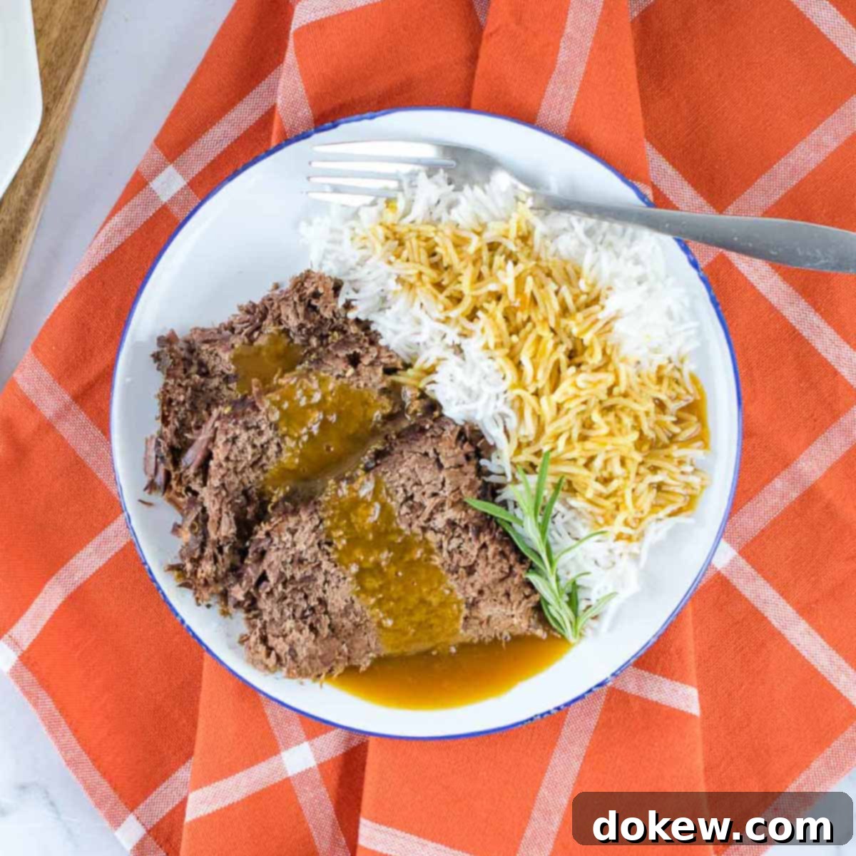 Simple Slow Cooker Pot Roast with Gravy 1 featured 11134