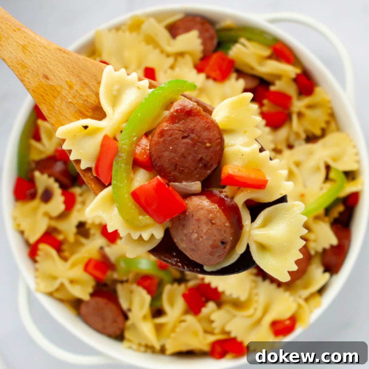 Fast & Flavorful Kielbasa Pepper Pasta 1 featured 18720