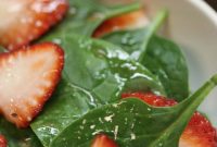 Berry Bright Spinach Salad
